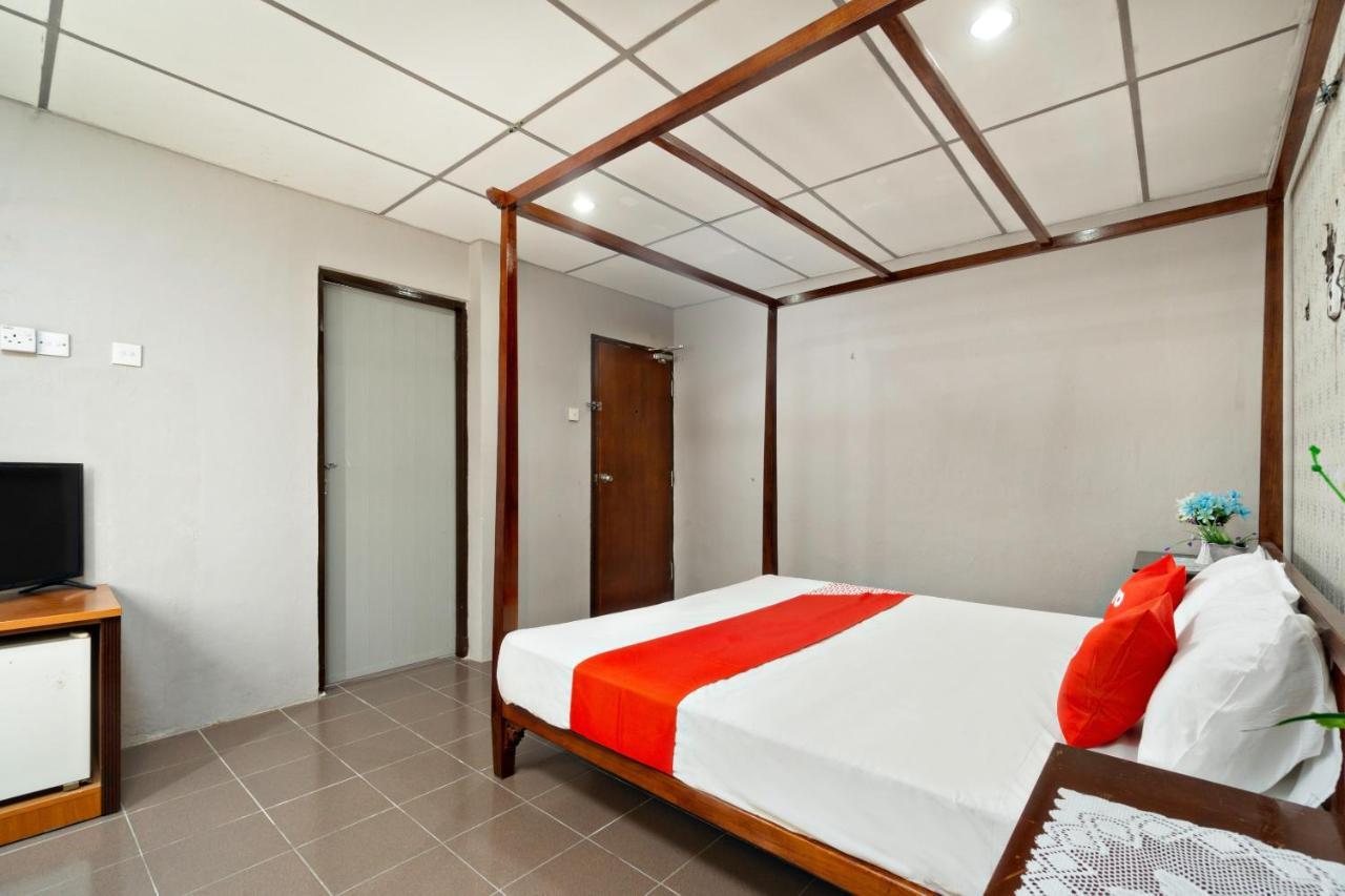 OYO 44101 Hotel DJ Palace Lumut Exterior foto