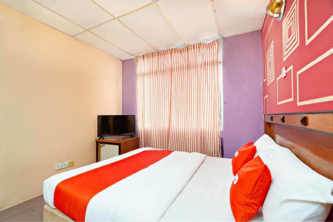 OYO 44101 Hotel DJ Palace Lumut Exterior foto